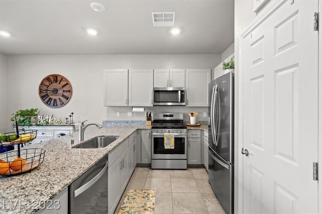 Glimmer Point St, North Las Vegas, NV 89084