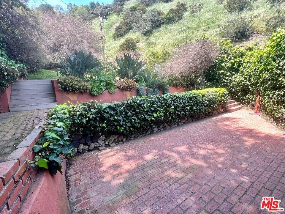 N Beverly Glen Blvd, Los Angeles, CA 90077