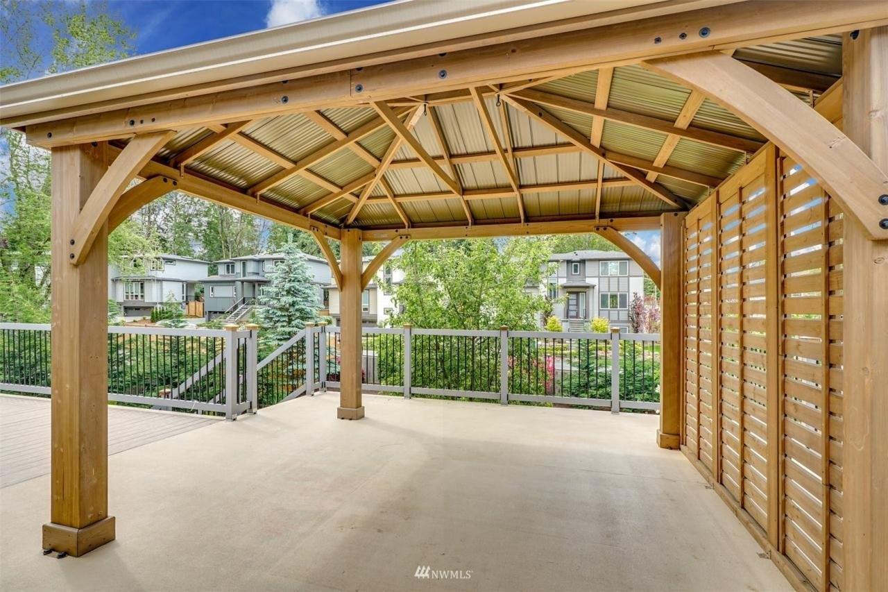 Ne 128th St, Kirkland, WA 98034