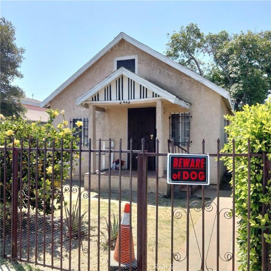 E 114th St, Los Angeles, CA 90059