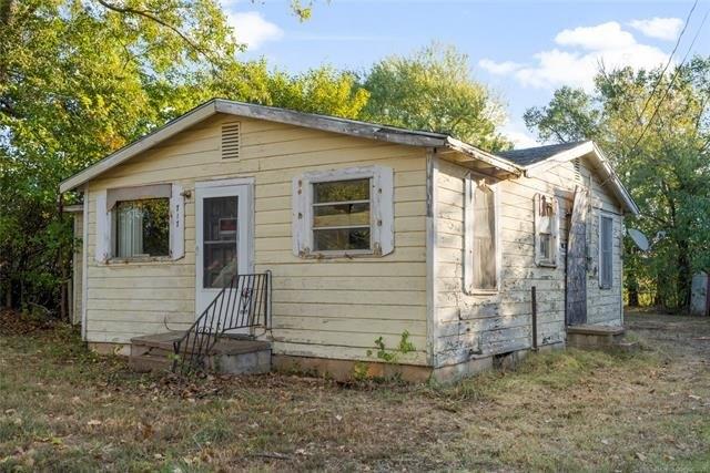 N Bristow Ave, Coweta, OK 74429