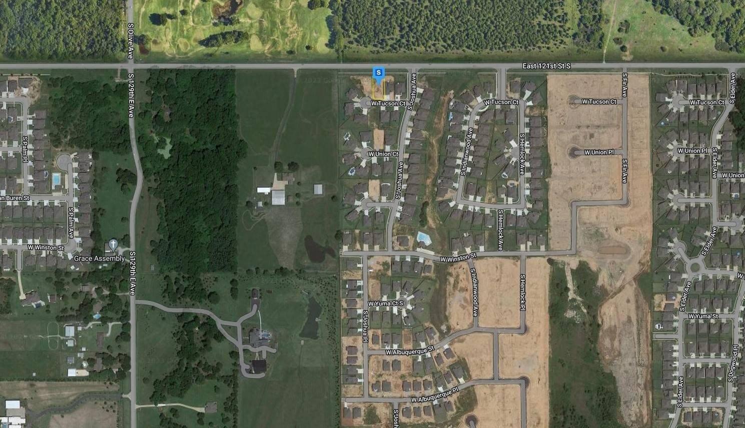 W Tucson Ct, Broken Arrow, OK 74011
