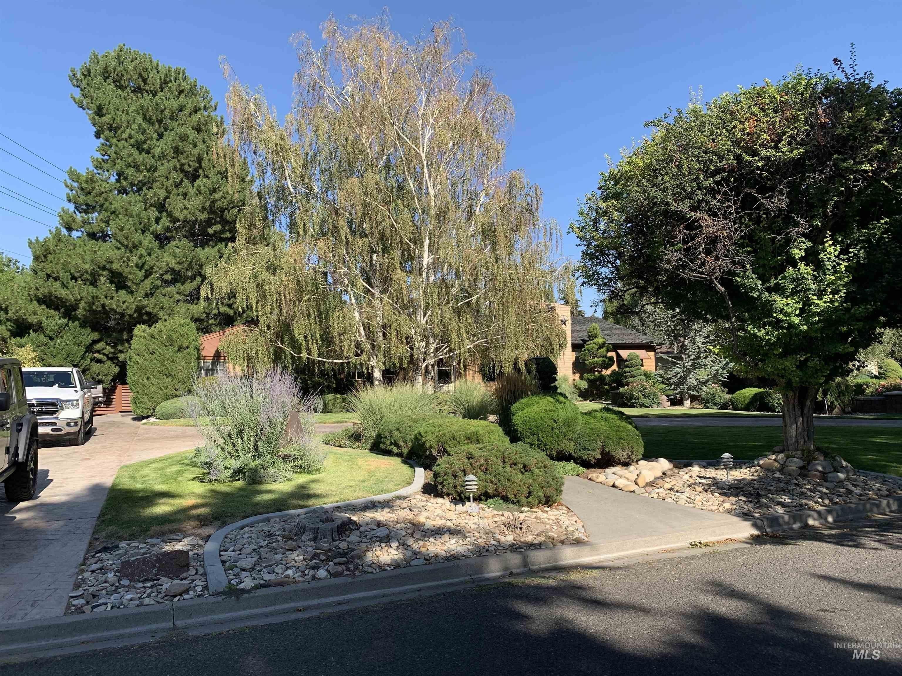 Alturas Dr, Twin Falls, ID 83301