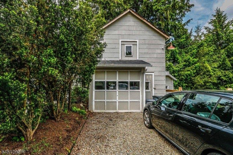 Cherry St, Lebanon, NJ 08833