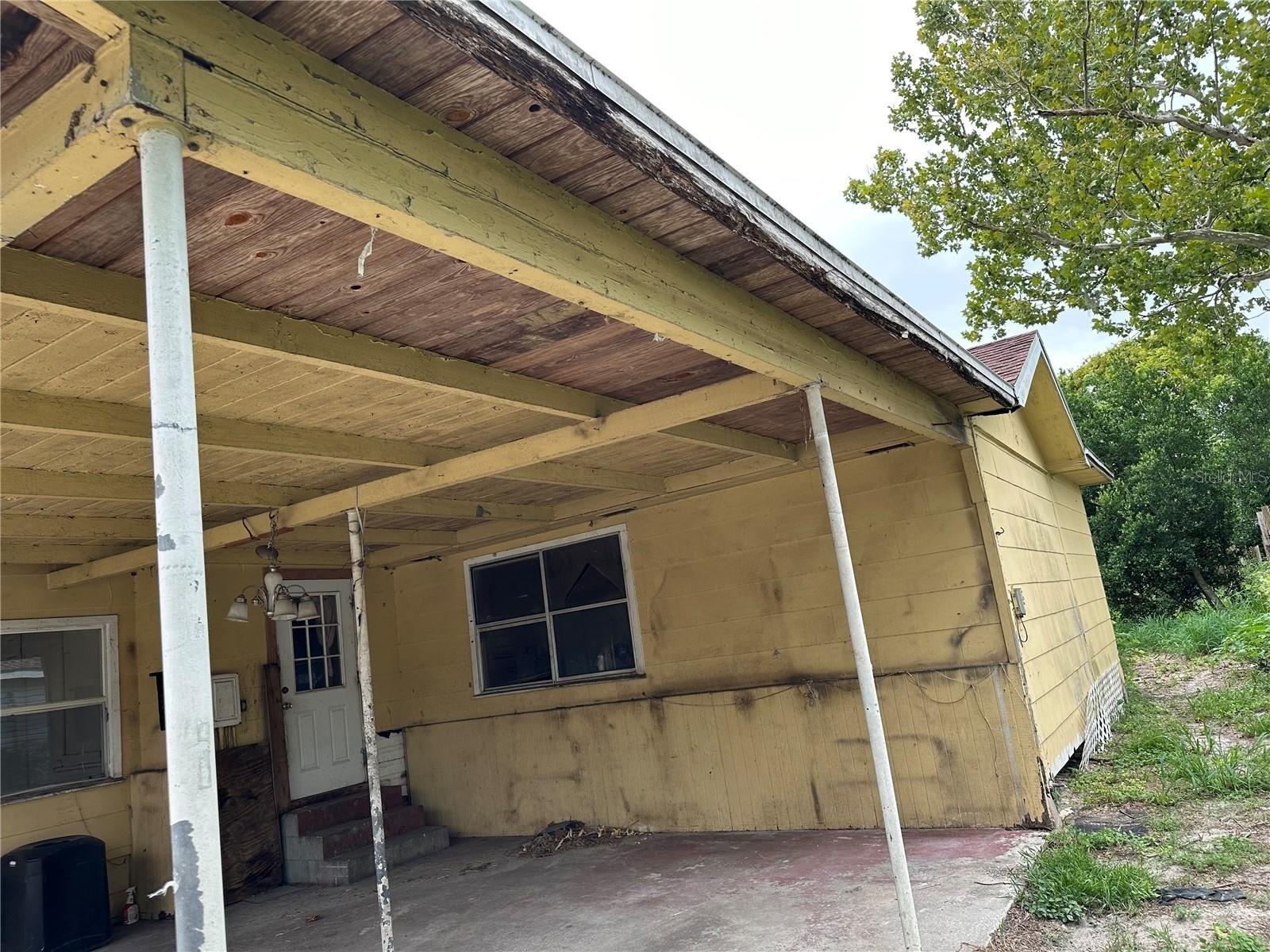 Senate St, Auburndale, FL 33823