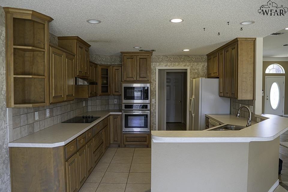 Whisper Wind Dr, Wichita Falls, TX 76310