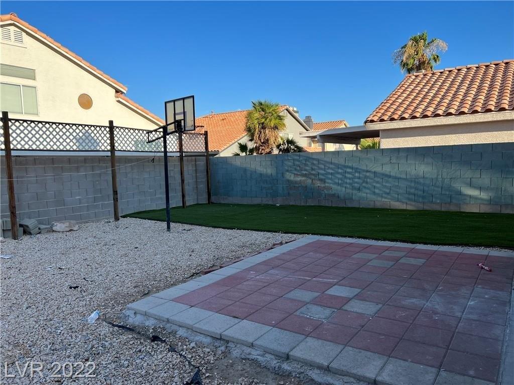 Stacey Lyn Dr, Las Vegas, NV 89117