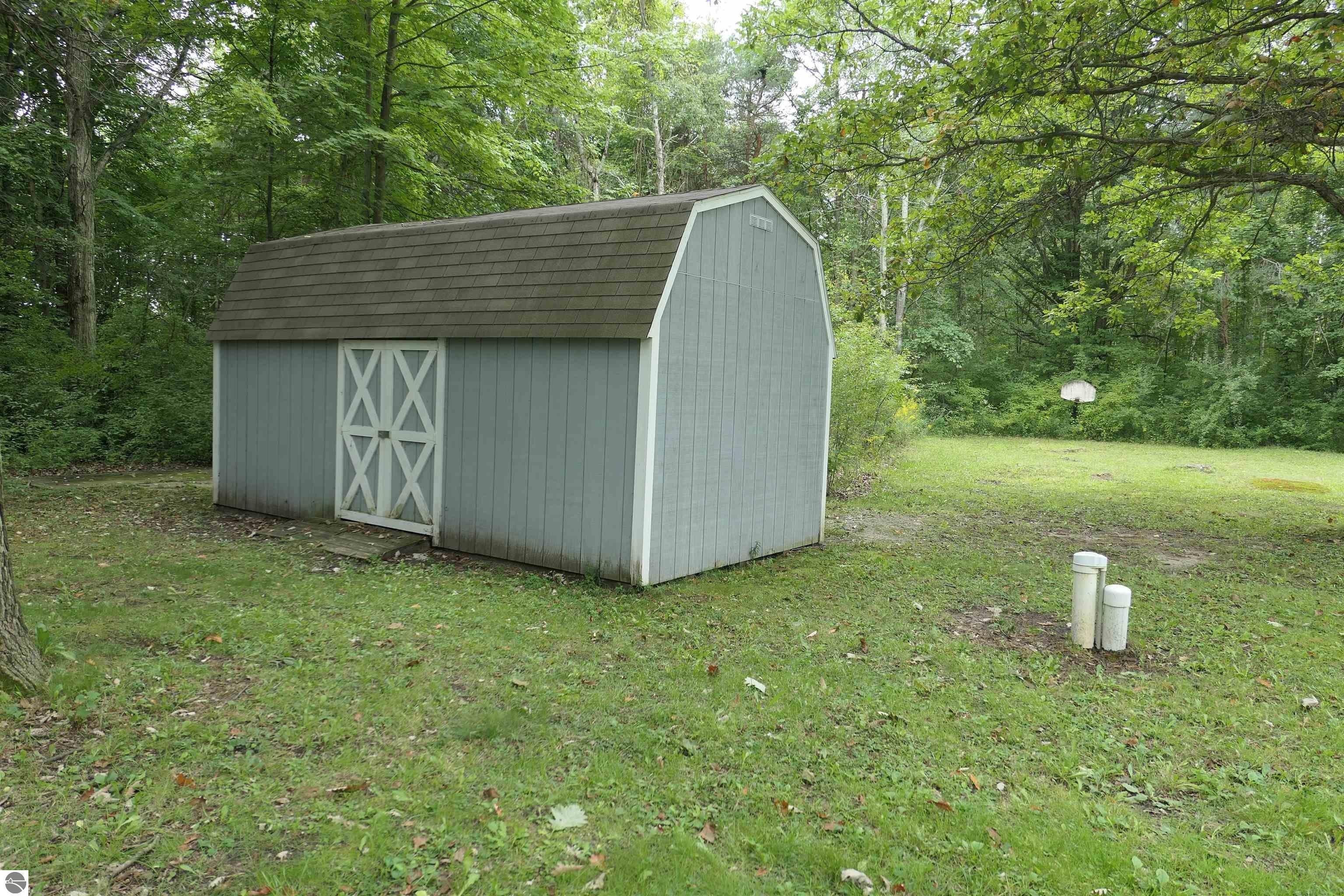 E Broomfield Rd, Mount Pleasant, MI 48858