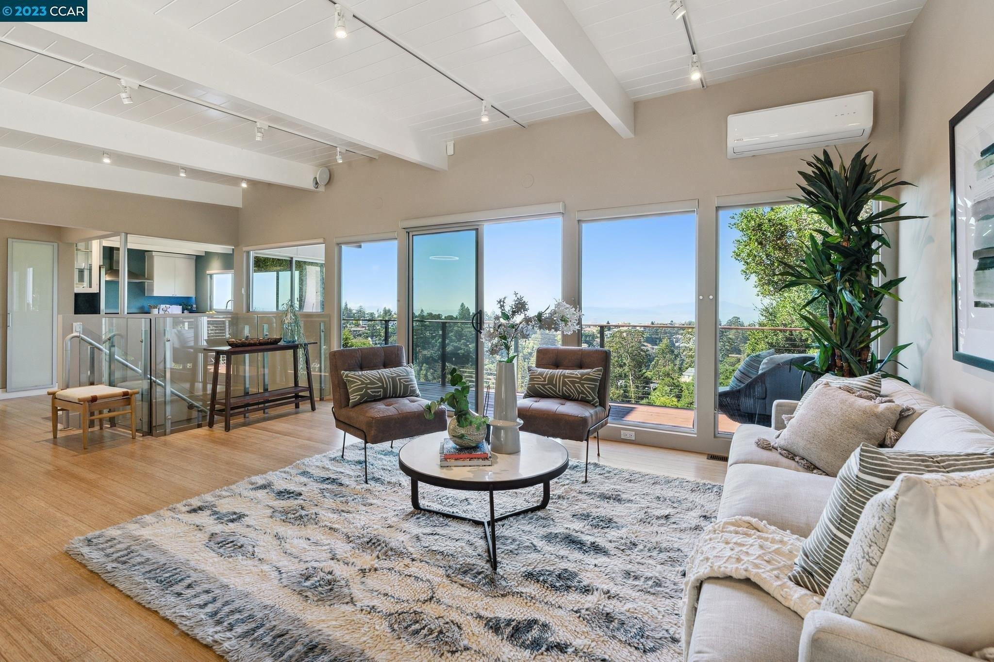 Merriewood Dr, Oakland, CA 94611