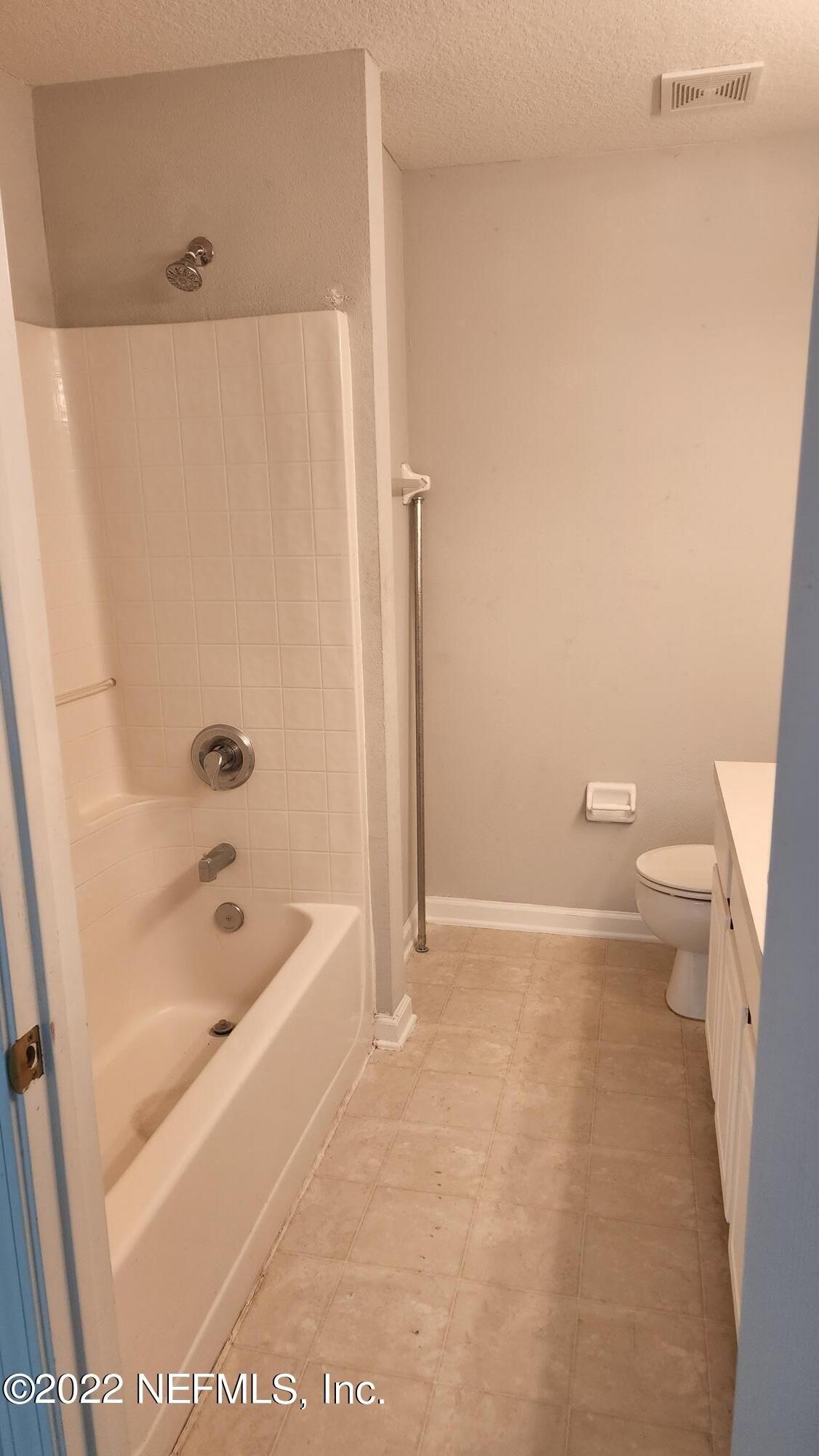 Thornbush Ct, Jacksonville, FL 32216