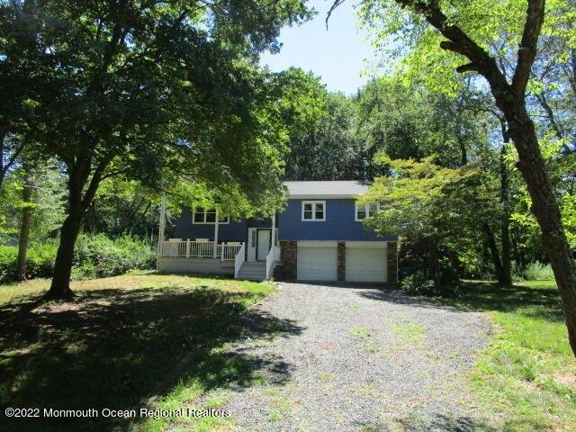 Holmes Rd, New Egypt, NJ 08533