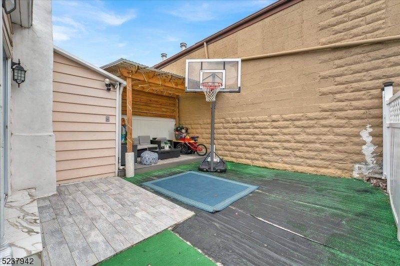 Holmes St, Belleville, NJ 07109