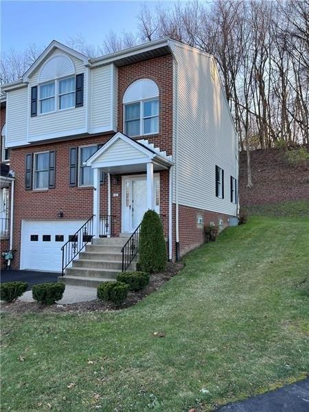 Karen Ct, Monroeville, PA 15146