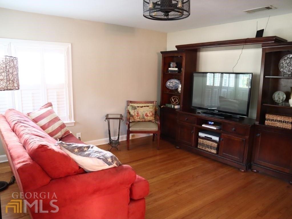Carlton Way, Macon, GA 31204
