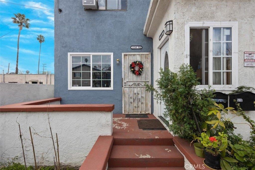 E 61st St, Los Angeles, CA 90003