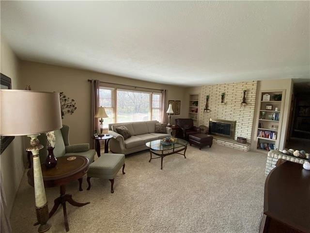 Elm Ave, Raytown, MO 64138