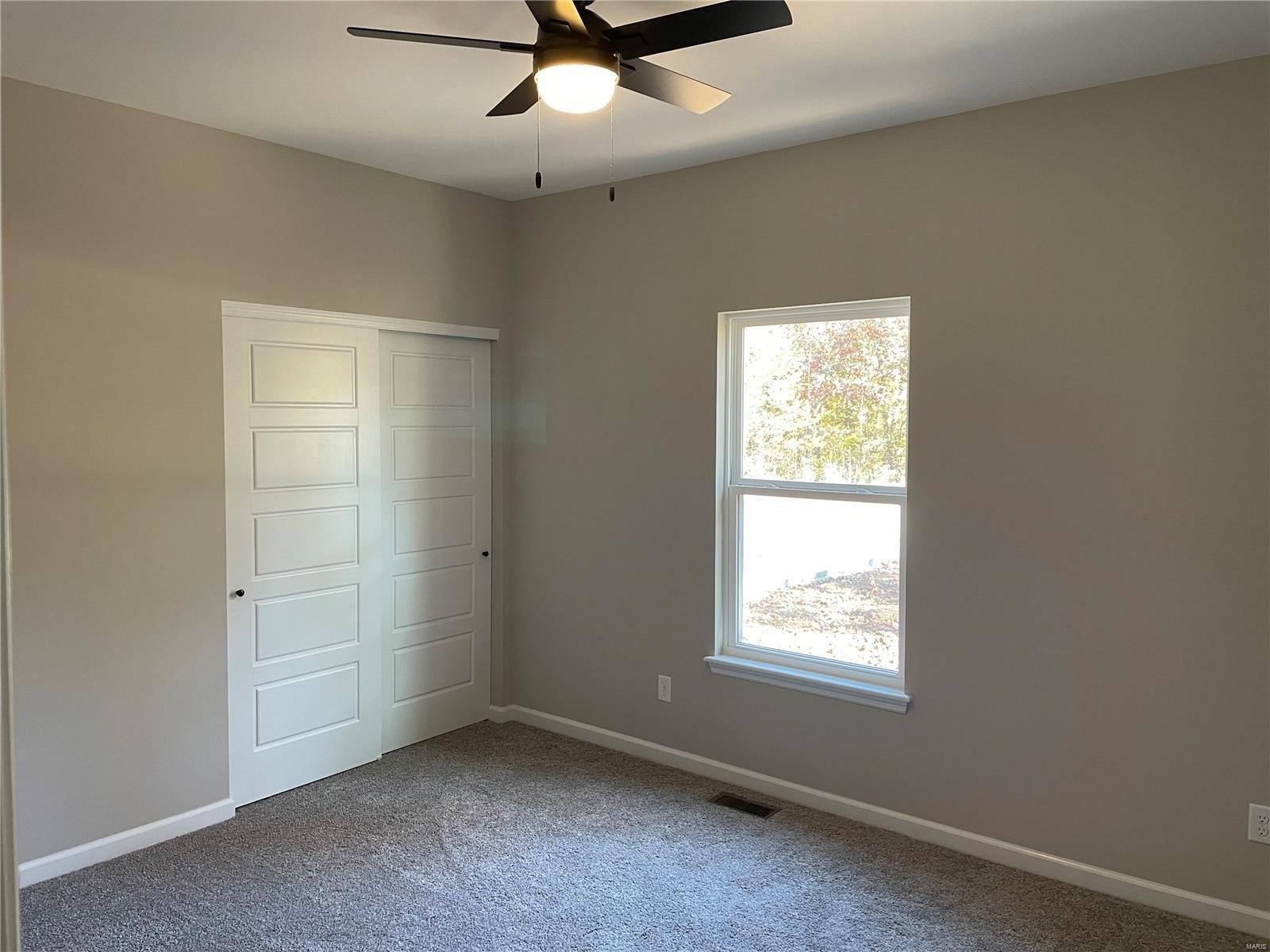 Shumard Oak Dr, Troy, MO 63379