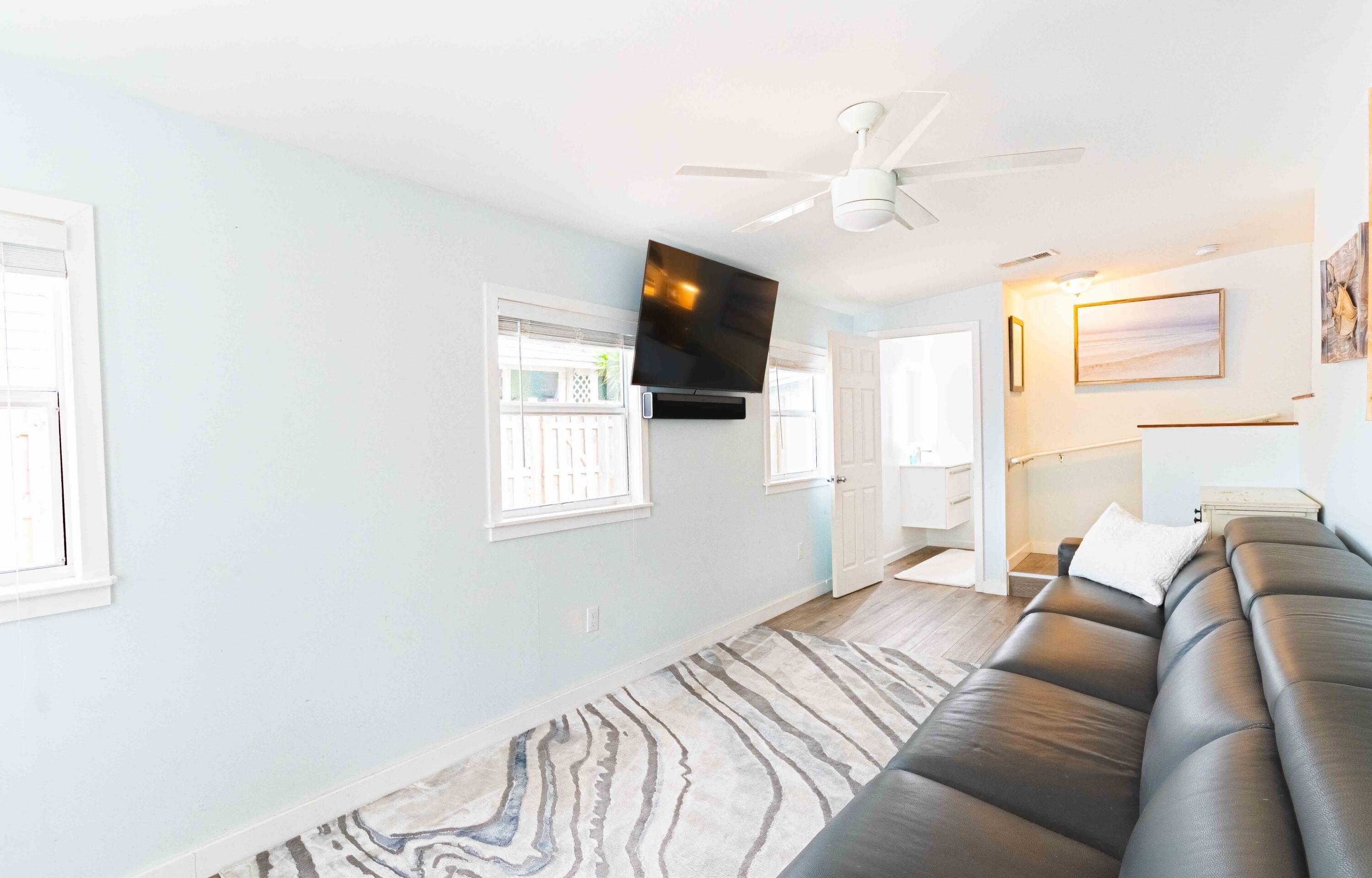 Airstream Ln, Tavernier, FL 33070