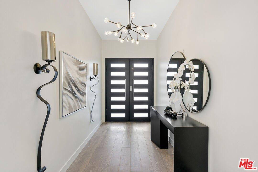 Don Timoteo Dr, Los Angeles, CA 90008