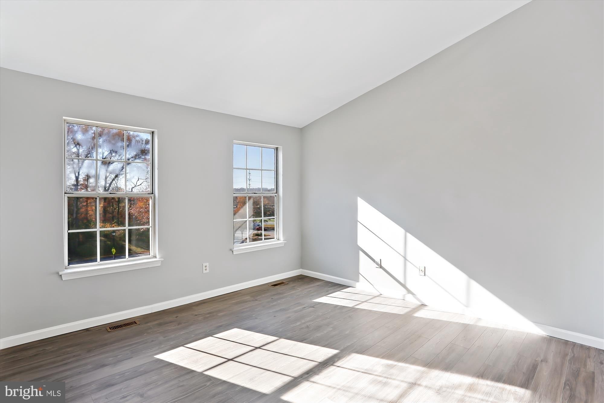 Nutwood Ct, Crofton, MD 21114