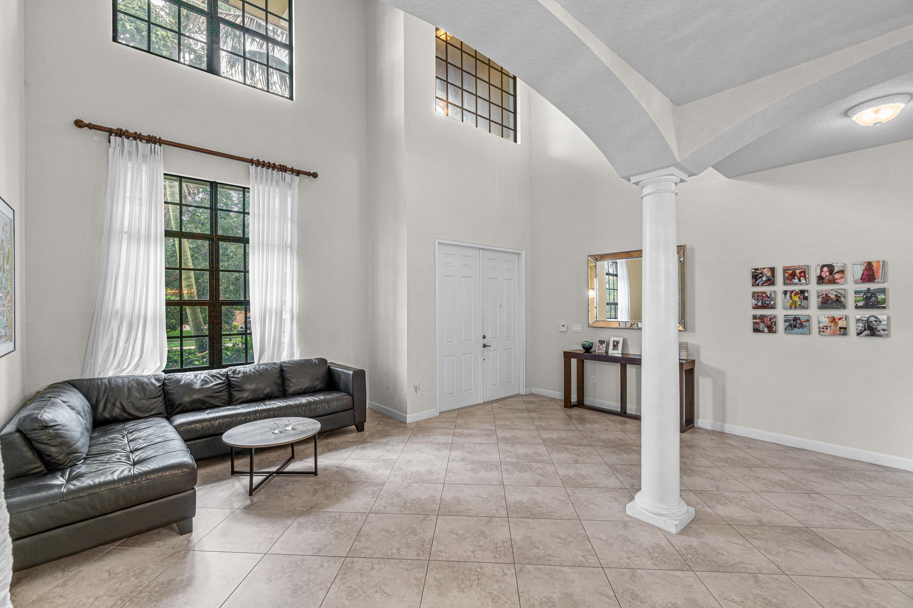 Glencrest Ave, Delray Beach, FL 33446
