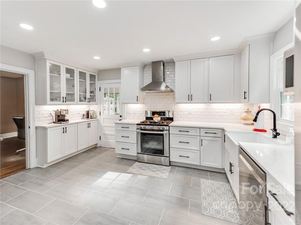 Temple Ln, Charlotte, NC 28205
