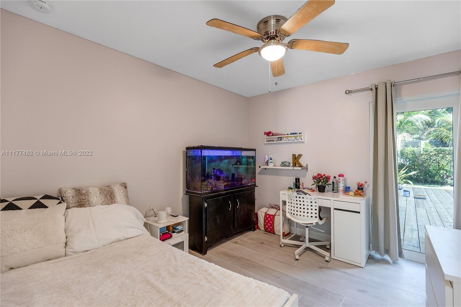 Sw 62nd St, South Miami, FL 33143