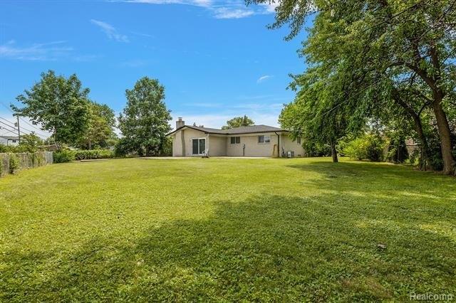 Allison Dr, Sterling Heights, MI 48310