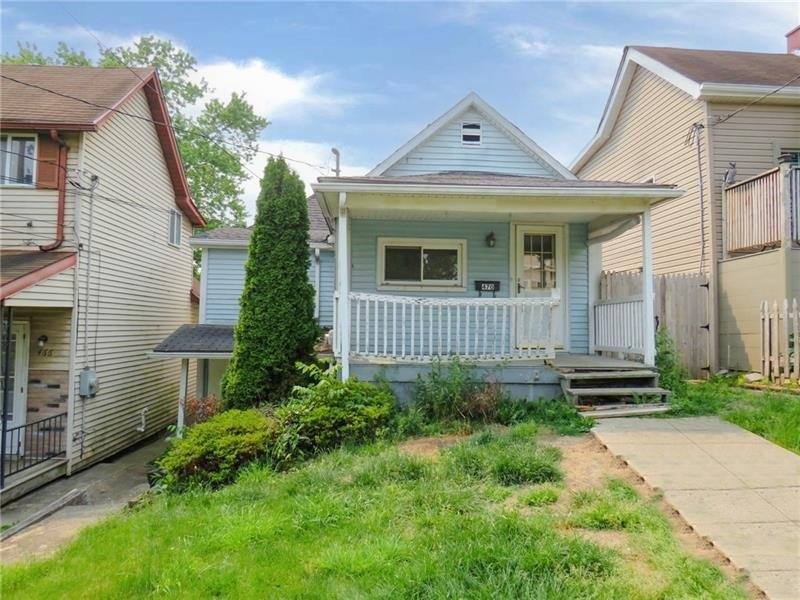 Broad St, Washington, PA 15301