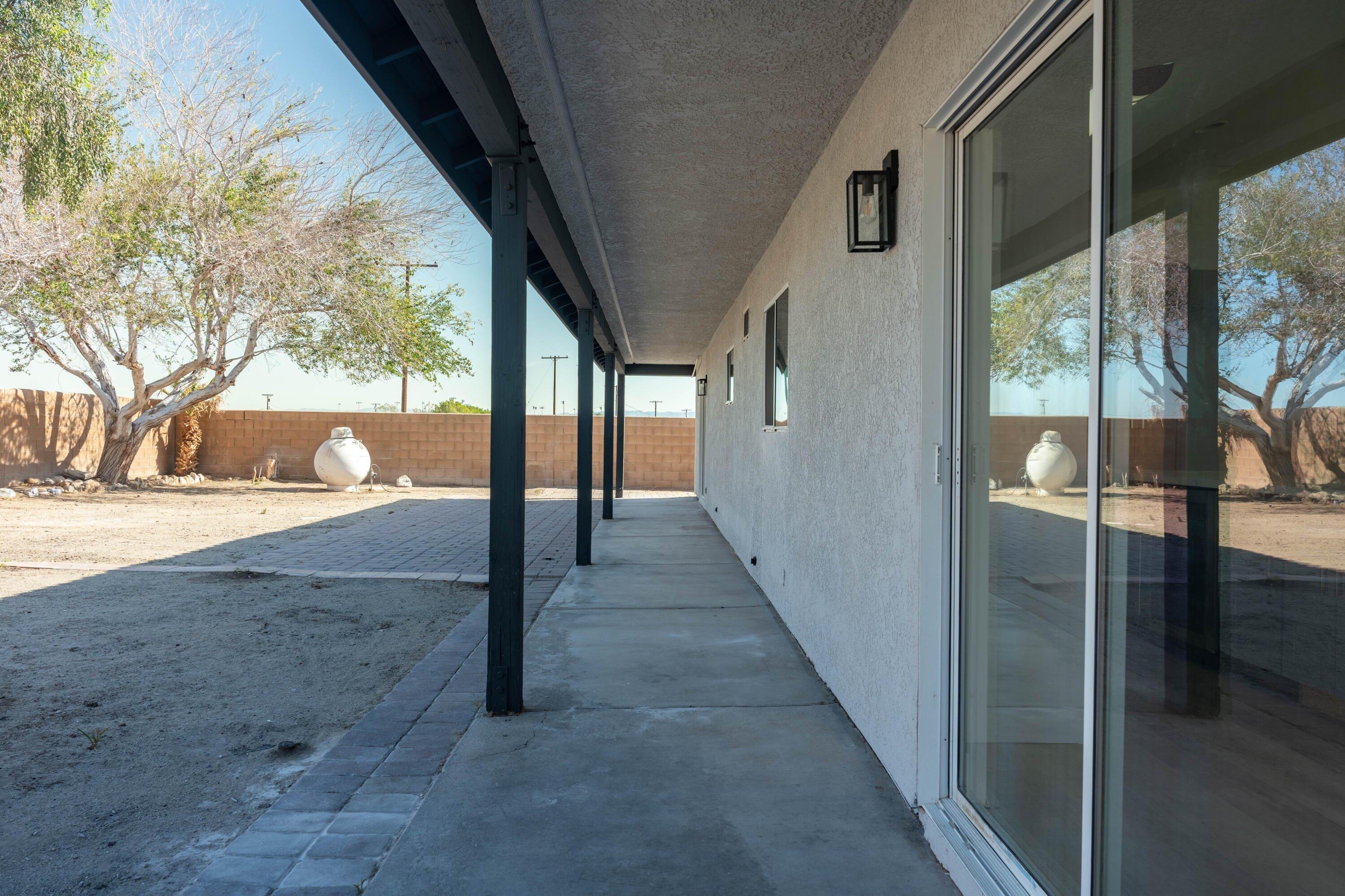 Shore Hawk Ave, Thermal, CA 92274