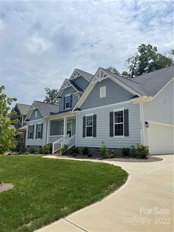 Raven Top Dr, Mint Hill, NC 28227