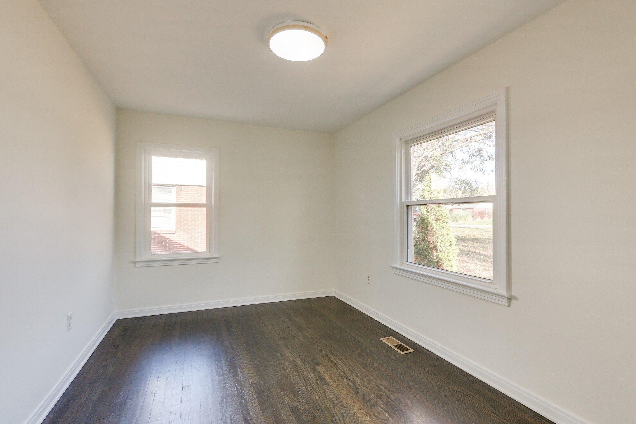 Alpine Dr, Columbia, TN 38401