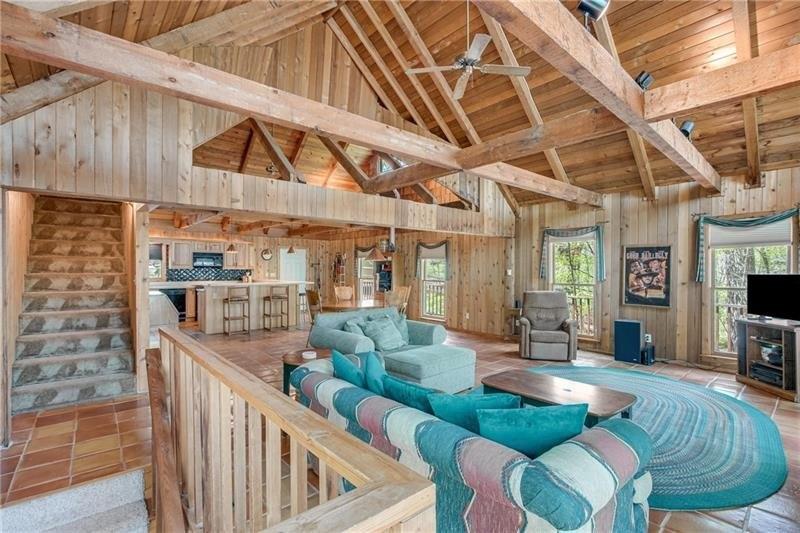Quail Mountain Trl, Gainesville, GA 30506