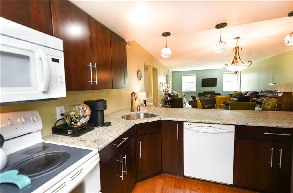 Packetts Gln, Fairport, NY 14450