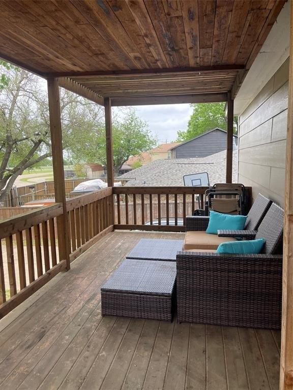 Columbine Dr, Garland, TX 75043
