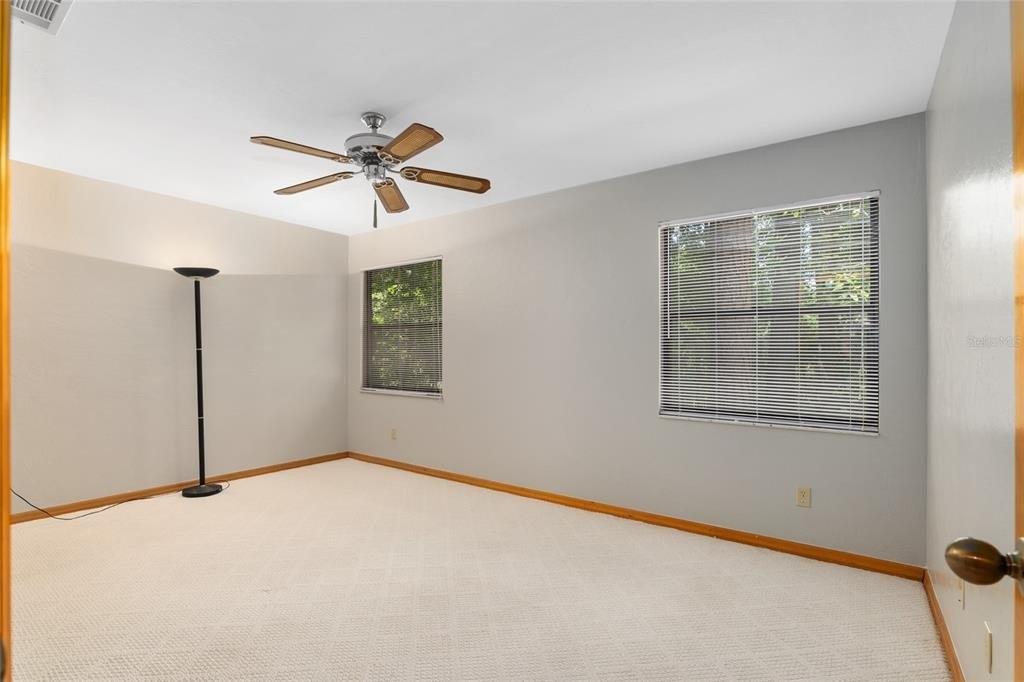 Nw 44th Pl, Gainesville, FL 32606