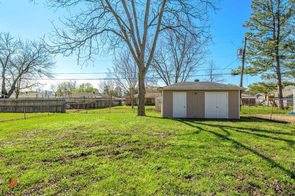 Ashland Ave, Bossier City, LA 71111