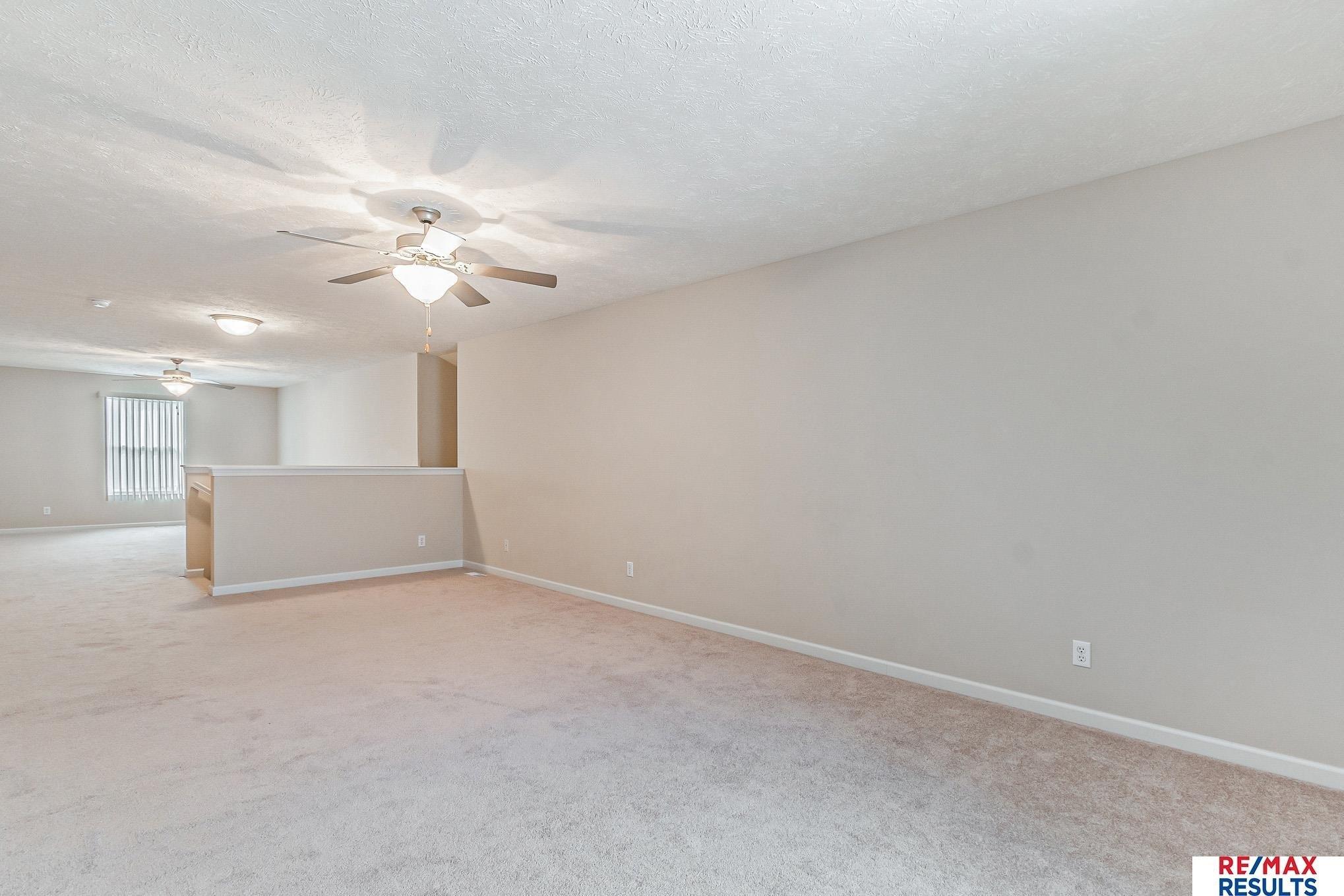 N 150th St, Omaha, NE 68116