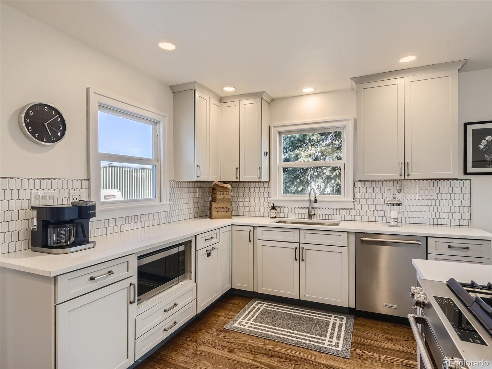 W Mississippi Ave, Lakewood, CO 80226
