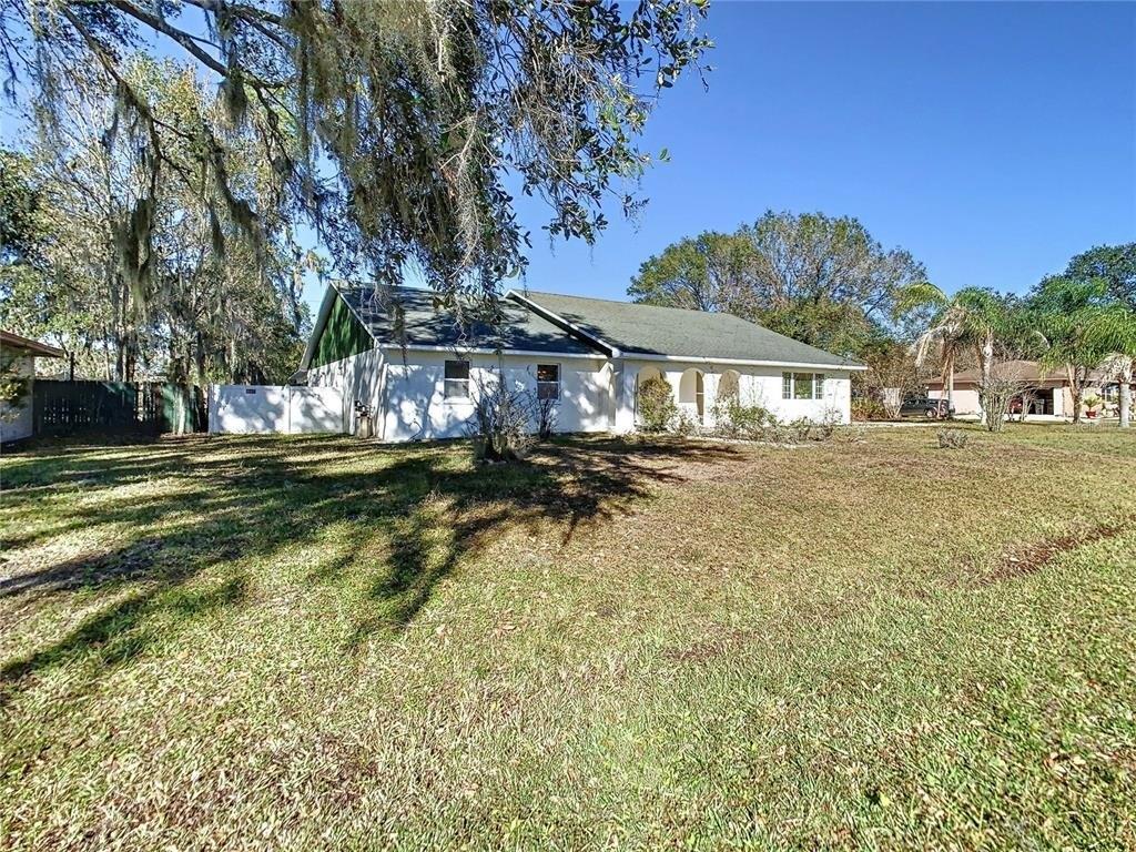 Peacock Ln, Mulberry, FL 33860