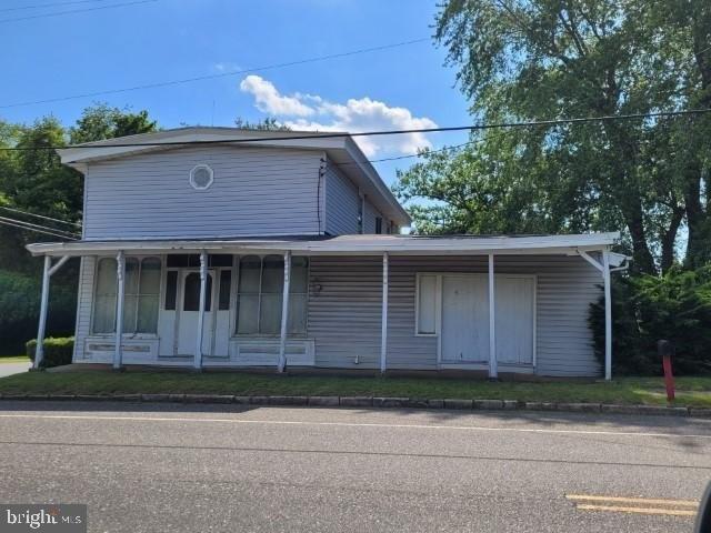 Robbins Rd, Pilesgrove, NJ 08098