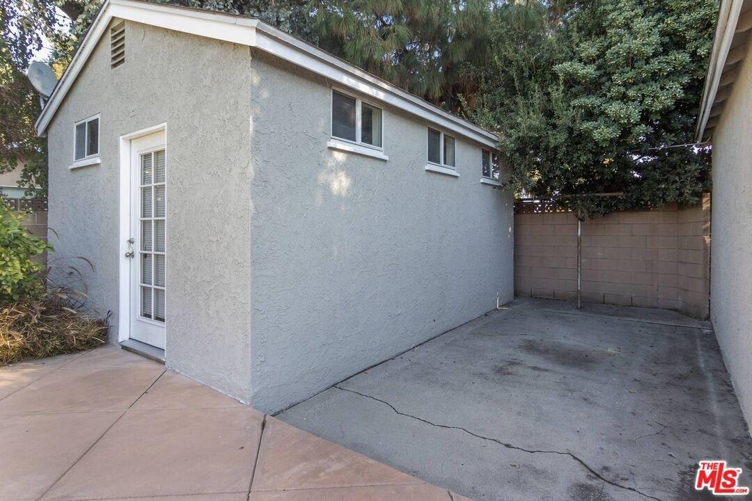 Hamlin St, Van Nuys, CA 91406