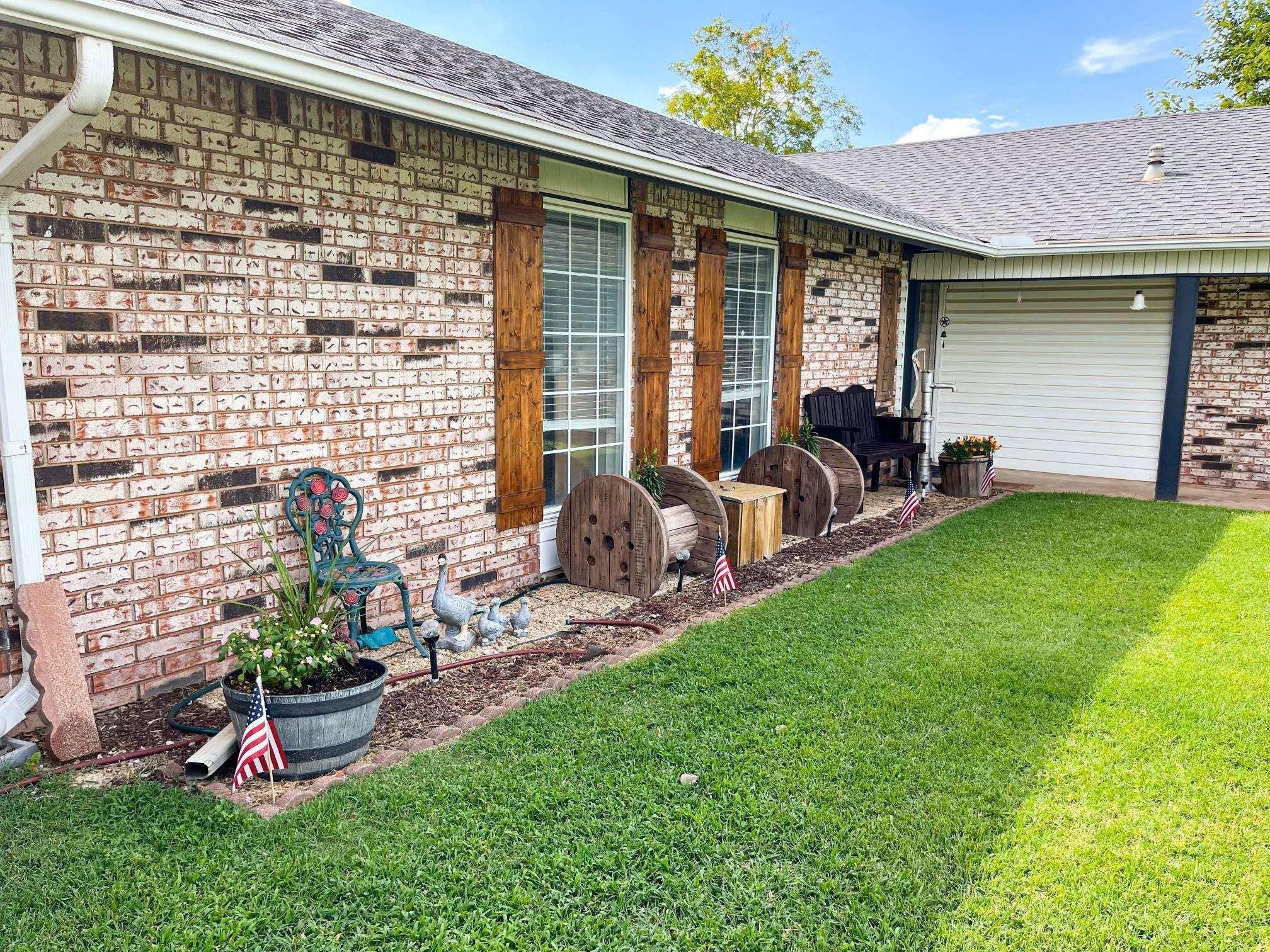Wagon Trl, Enid, OK 73703