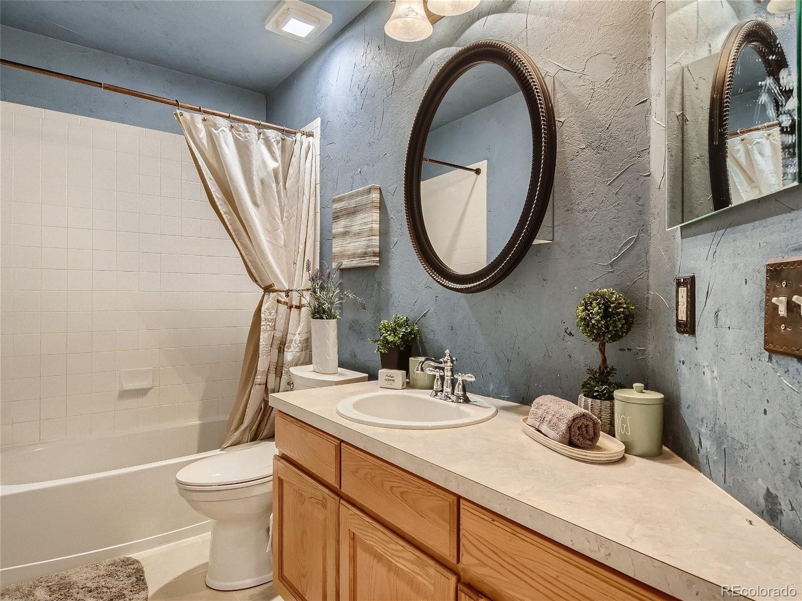 Golden Eagle Cir, Golden, CO 80401