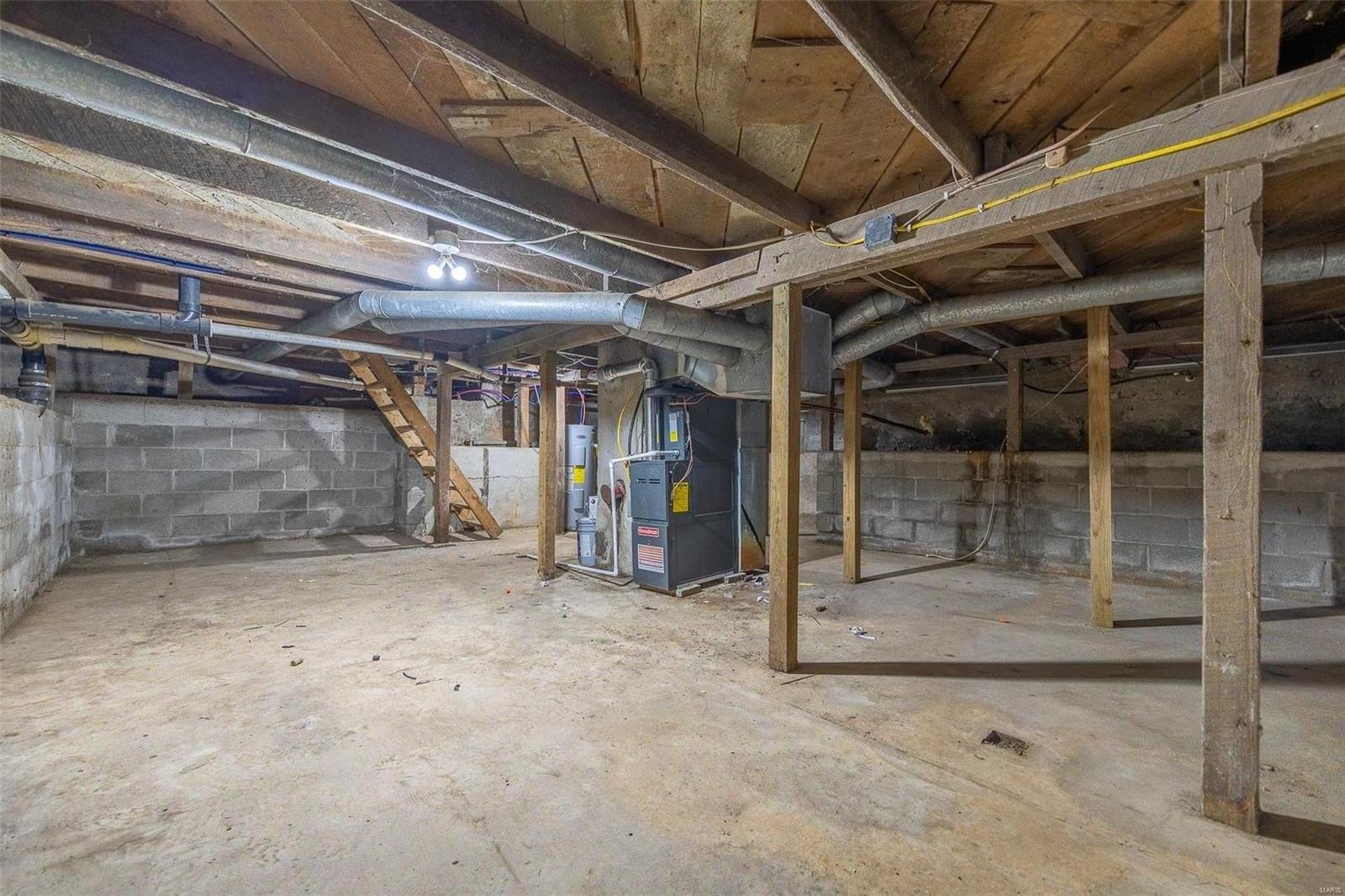 Beck Ln, Lebanon, MO 65536