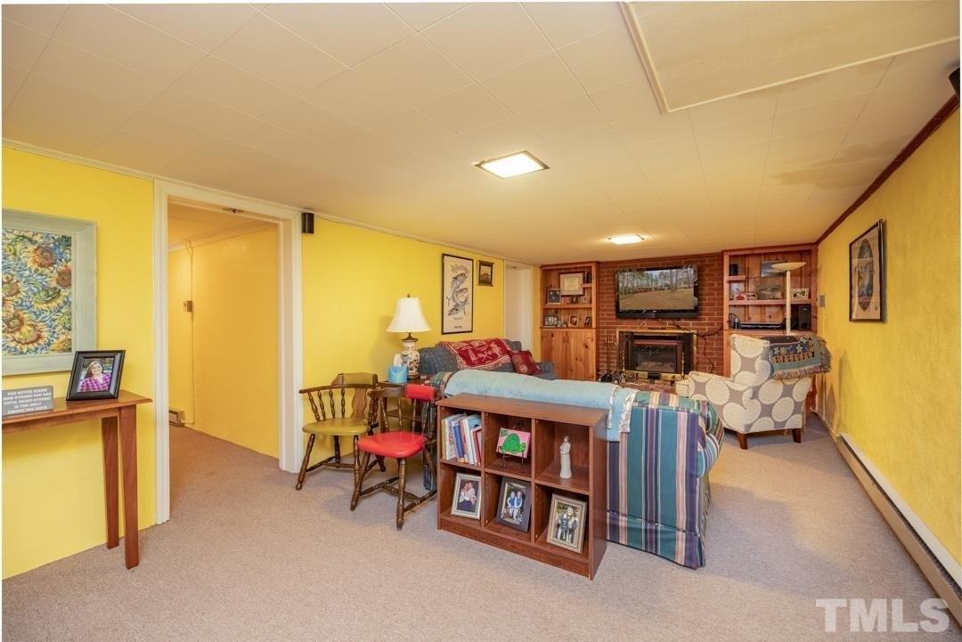 Crescent Dr, Henderson, NC 27536