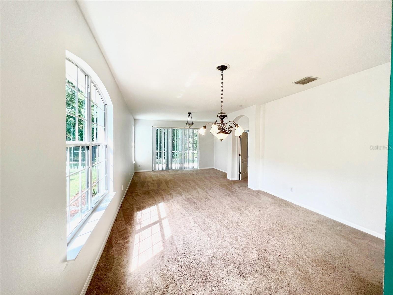 Chapel Creek Cir, Wesley Chapel, FL 33544