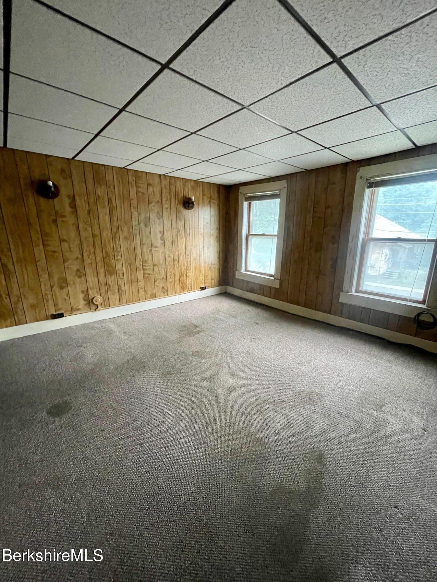 Columbia St, Adams, MA 01220