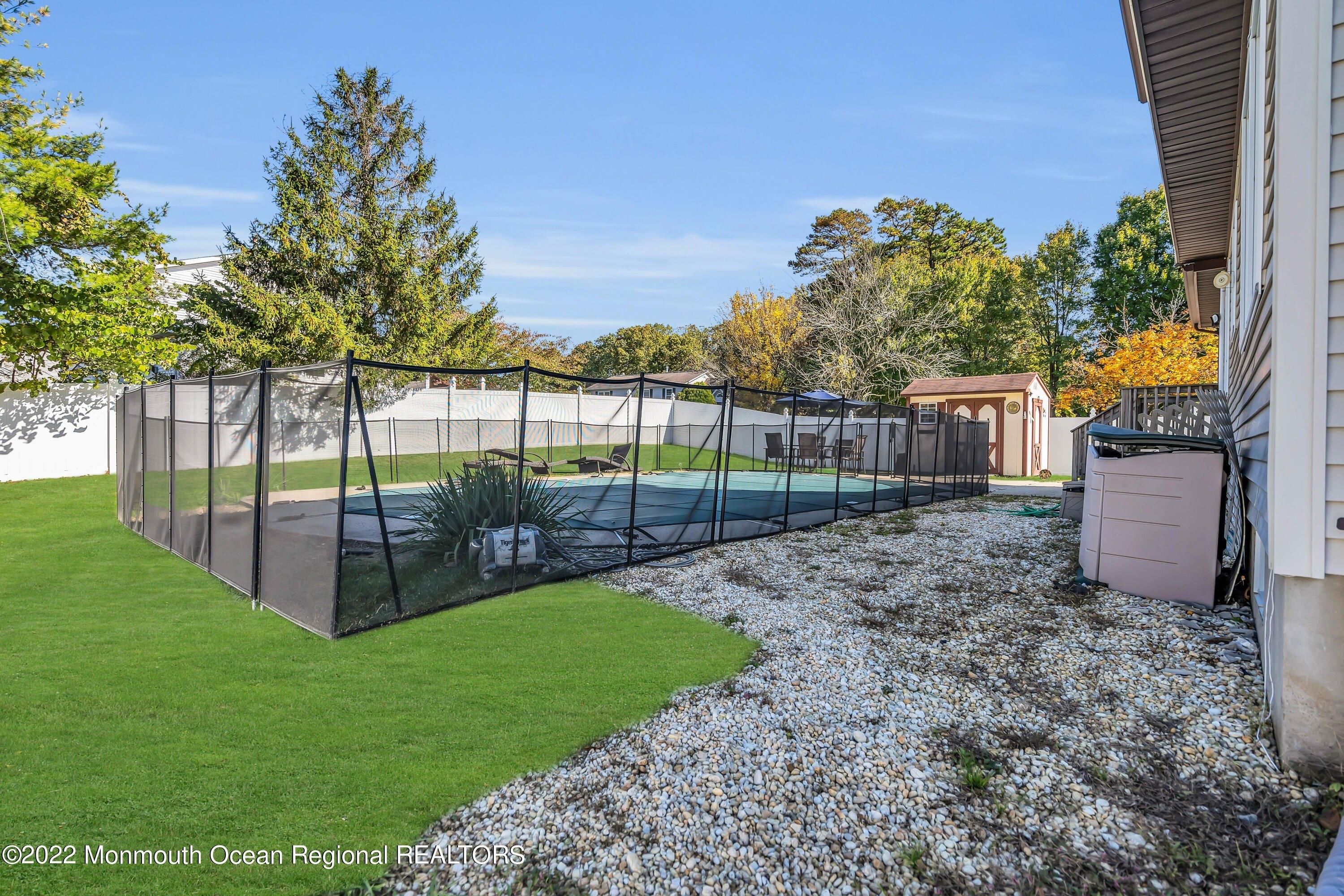 Hemlock Hill Rd, Jackson, NJ 08527