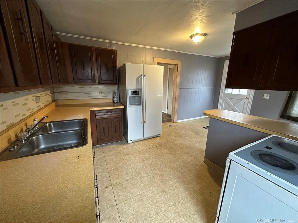 Reynolds St, Norwich, CT 06360